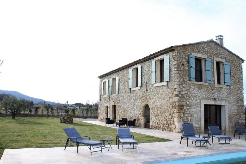 Villa Mas En Campagne Mallemort Exterior foto